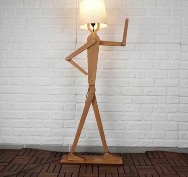 Podna lampa čovjek